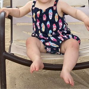 🌼 5 for $20 🌼
Osh Kosh  Surfboard Navy Romper-12 months